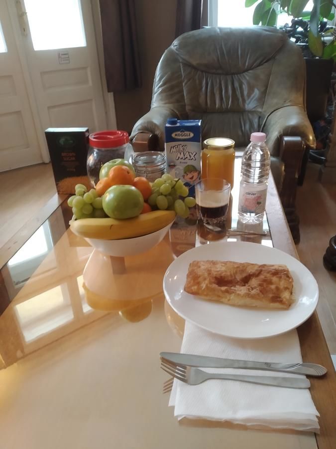 Гостевой дом Vintage private room in the heart of the downtown София-19